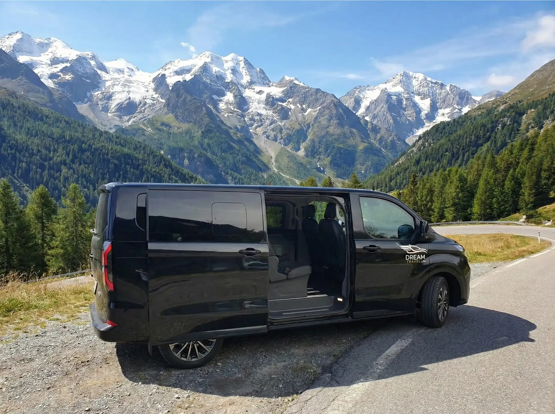 Van chauffeur privé Dreamtravel en Rhône-Alpes pour transferts montagne, stations de ski et trajets longue distance premium